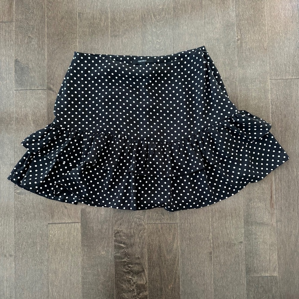 Forever 21 Polka Dot Ruffle Mini‎ Skirt Coquette Flirty Romantic Black White M
